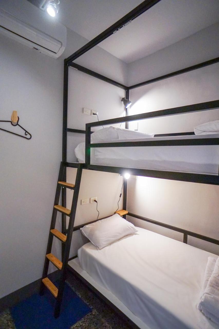 הואליין סיטי World Inn 窩二樓小客棧民宿 מראה חיצוני תמונה